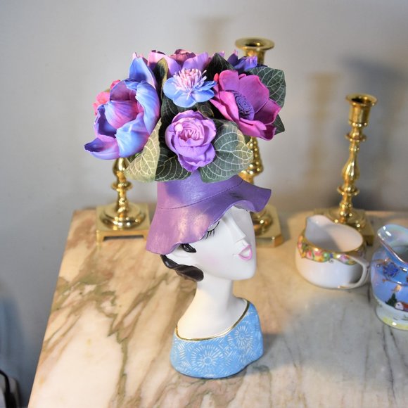 Bright cheerful and fun! Woman in hat planter/vase w/Sola wood flowers - Picture 9 of 10